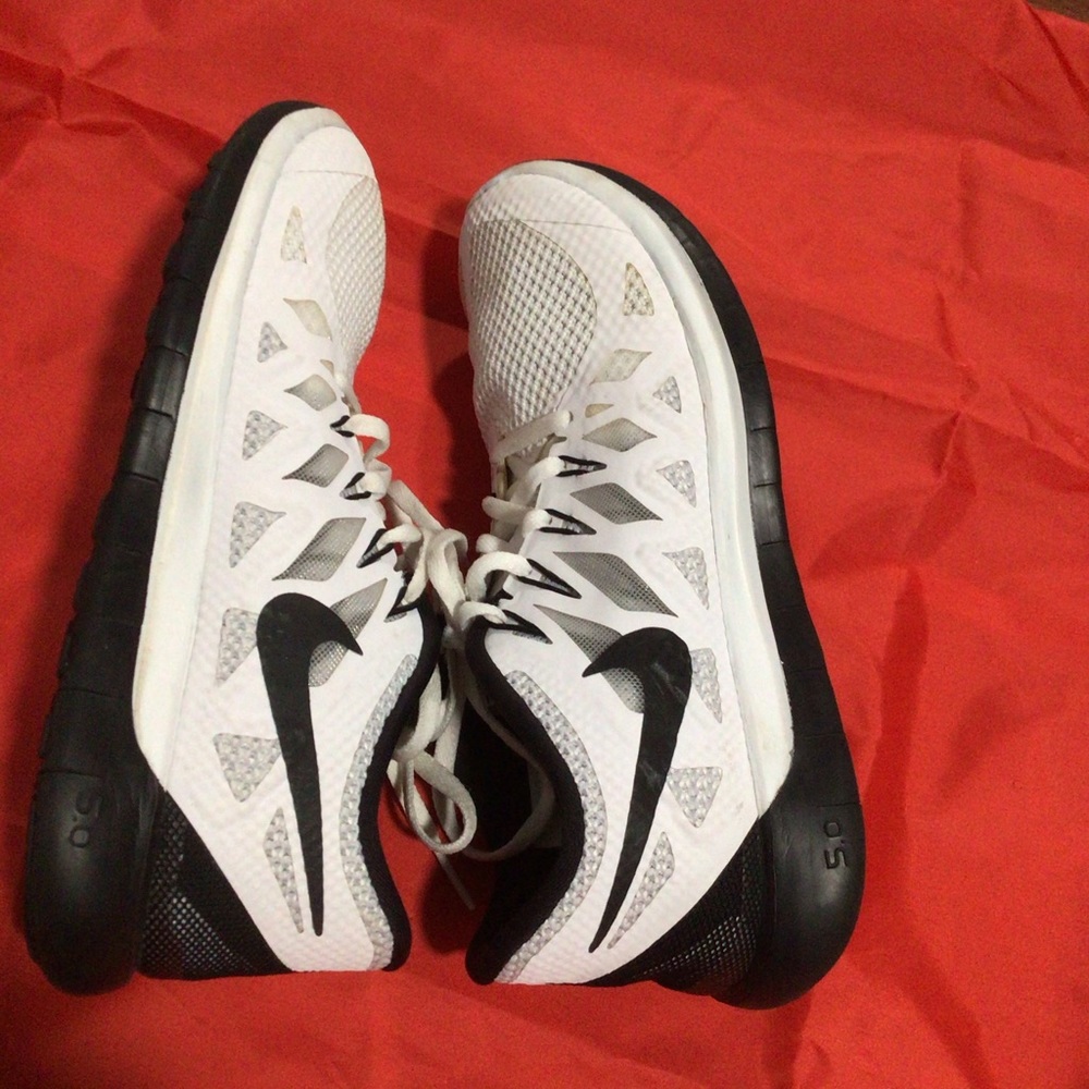 Nike Free running shoes 5.0 size 7.5